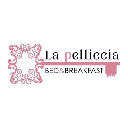 La Pelliccia Apartment Bari Bagian luar foto