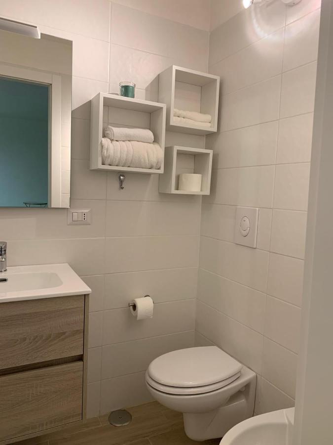 La Pelliccia Apartment Bari Bagian luar foto